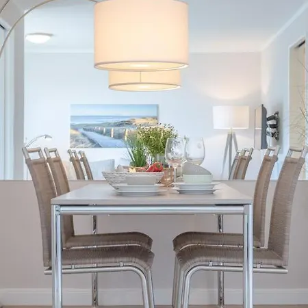 Ocean Breeze _ App_ 4 *